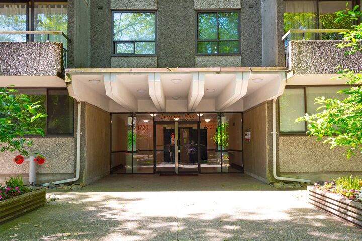 Photo de la propriété:  1720 Barclay Street 304  BC V6G 1K4 