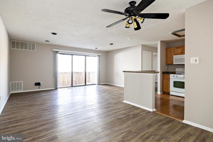 Property Photo:  211 Woodhollow Drive  NJ 08053 