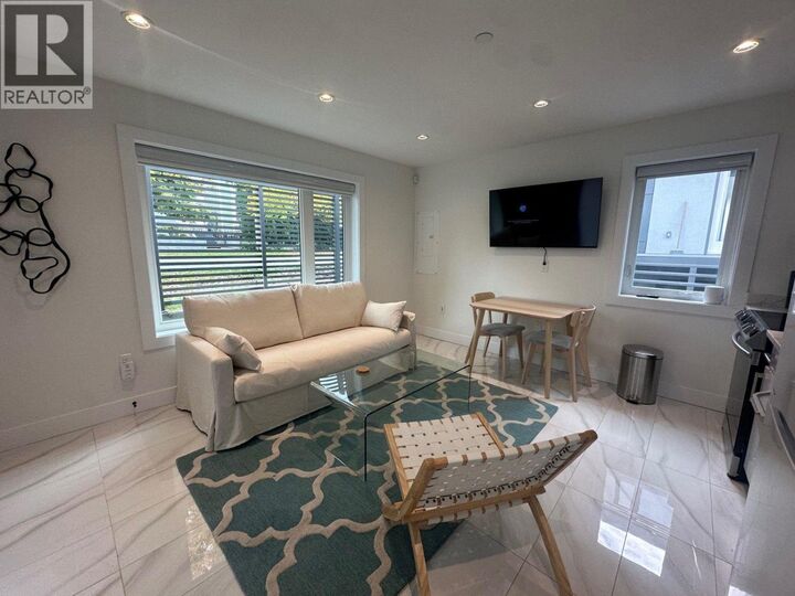 Property Photo:  4373 Ontario Street  BC V5Y 2K7 