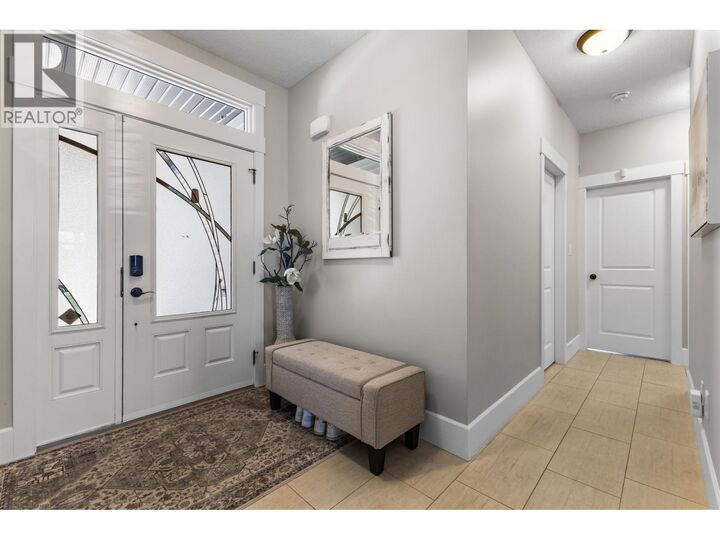 Photo de la propriété: 4635 Avtar Place BC V2K 0A9