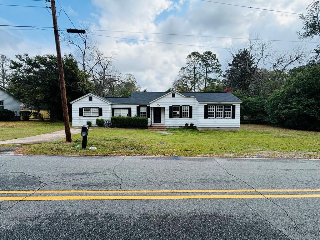 Property Photo:  99 Warren St  GA 31036 