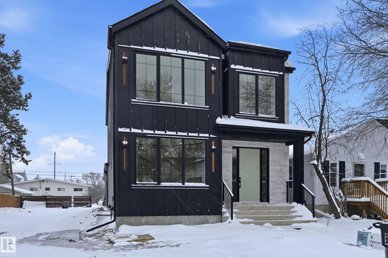 Property Photo:  11121 51 Street NW  AB T5W 3E5 