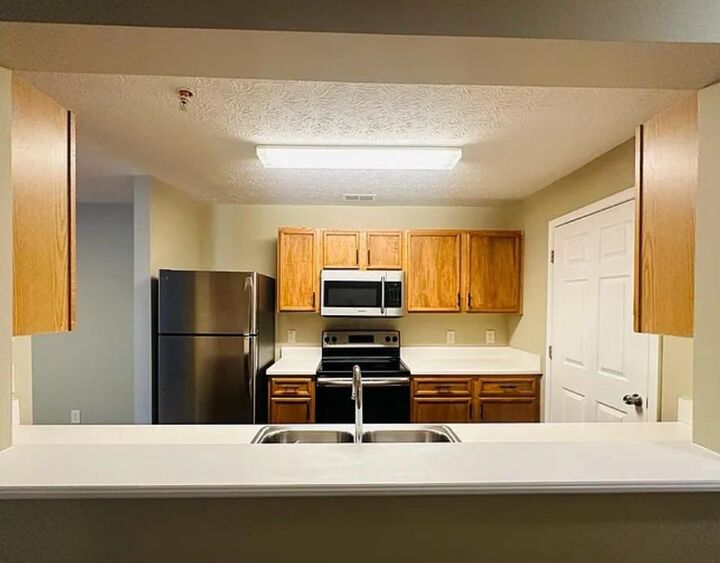 Property Photo:  3221 Fairington Drive  GA 30038 