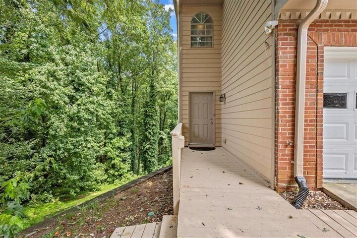 Property Photo: 873 Edgewater Circle GA 30062