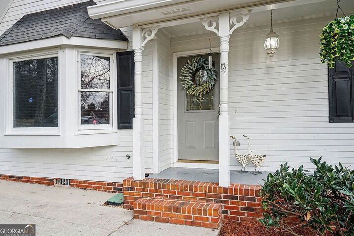 Property Photo: 3855 Laurel Falls Drive GA 30039