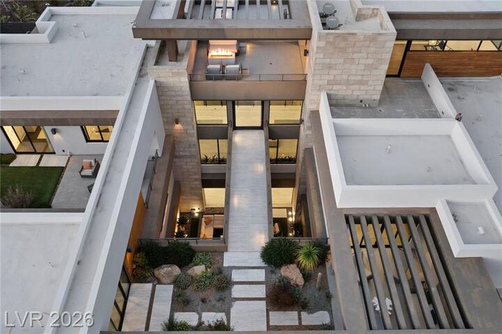 Property Photo: 4 Soaring Bird Court NV 89135