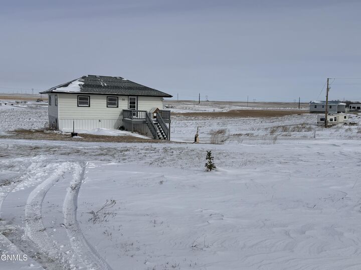 Property Photo:  8010 68th Street NW  ND 58784 