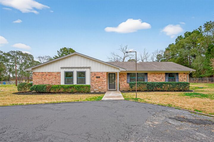 Property Photo:  4012 Theiss Road  TX 77338 