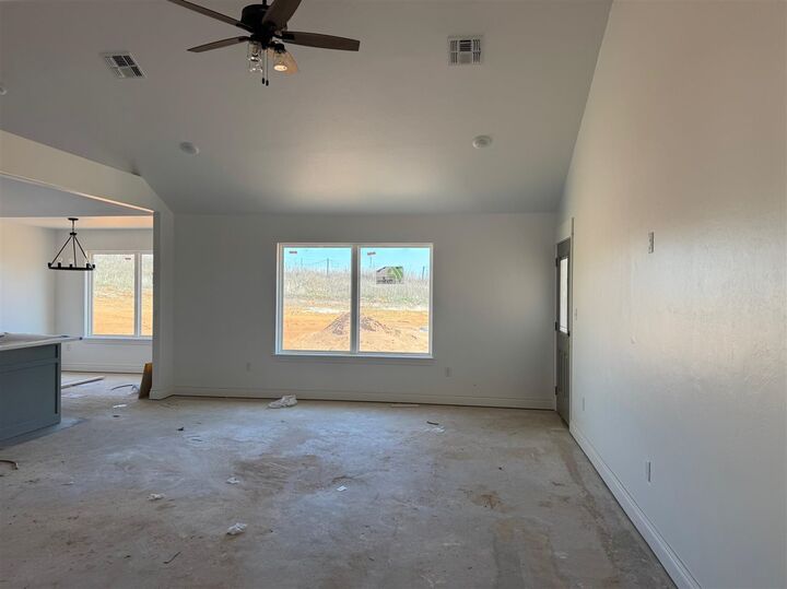 Property Photo:  156 Weaver Way  OK 73541 