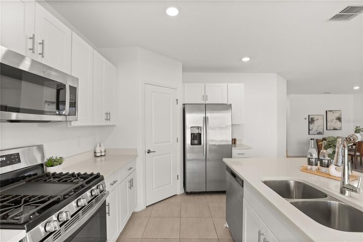 Property Photo:  33813 Sky Blossom Circle  FL 34788 