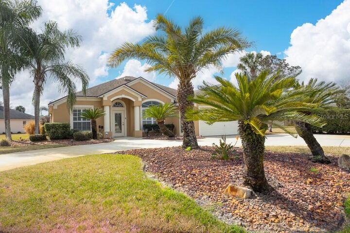 Property Photo:  4 Eagle Harbor Trail  FL 32164 