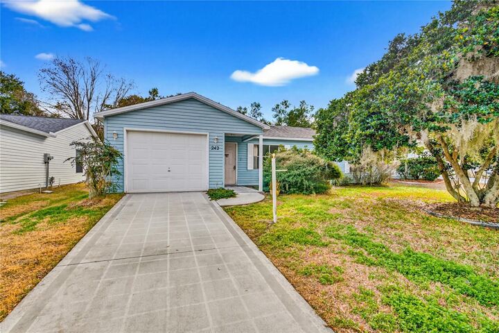 Property Photo:  242 Juarez Way  FL 32159 