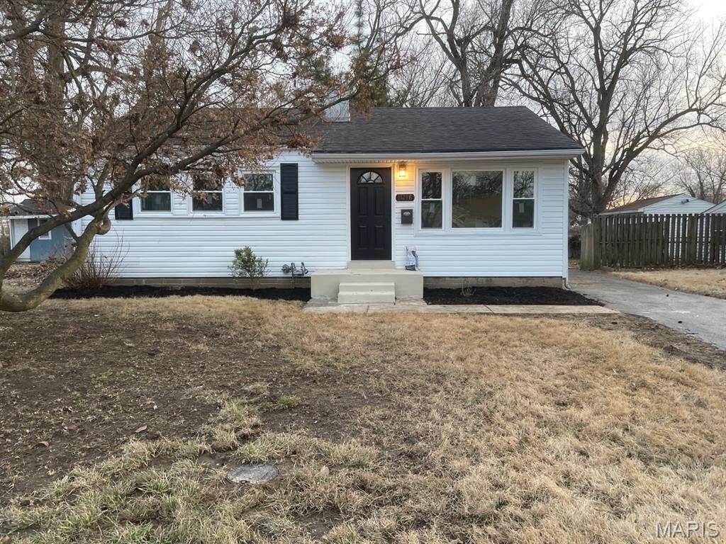 Property Photo: 11218 Saint Shawn Lane MO 63074