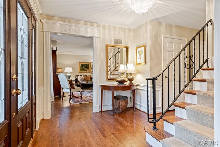 Property Photo:  1121 Westmoor Place  MO 63131 