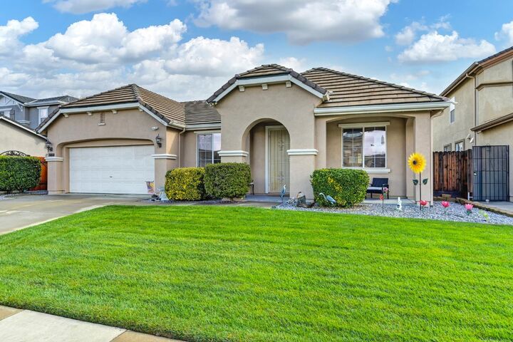 Property Photo: 9757 Ellis Court CA 95953