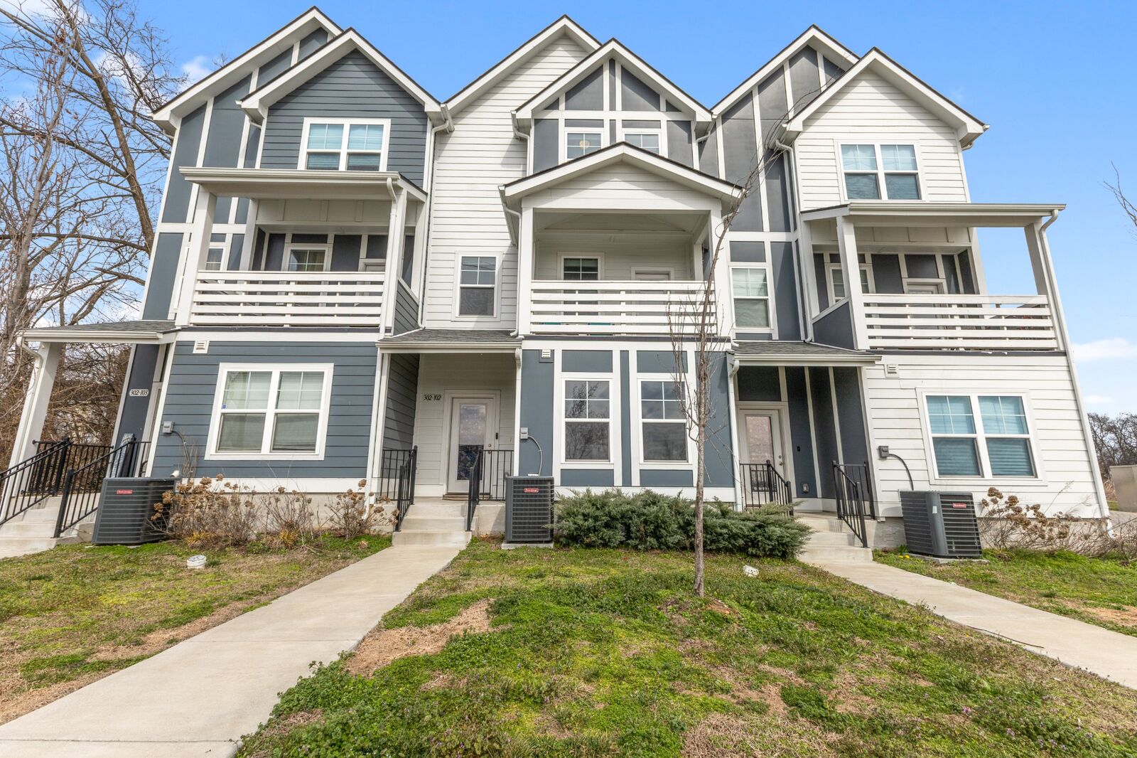 Property Photo: 302 Williams Ave 102 TN 37115