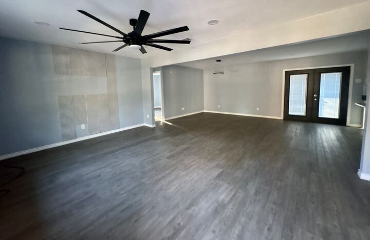Property Photo:  208 Perry Drive  TX 75964 