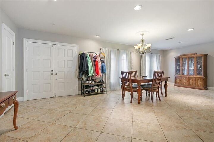 Property Photo: 3909 Augusta Street LA 70001