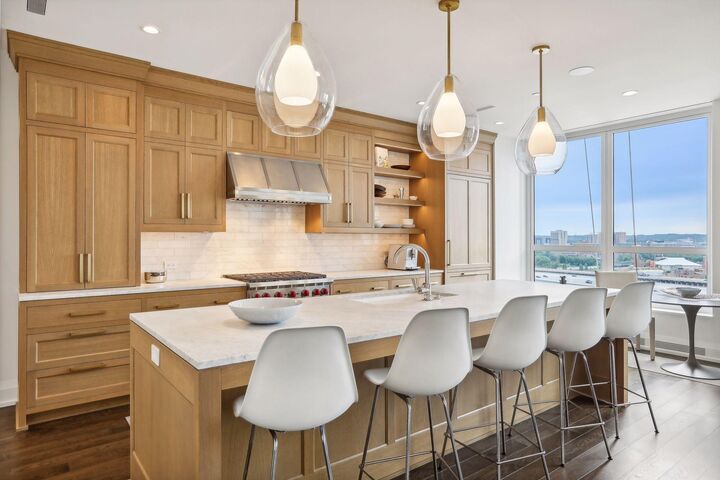 Property Photo: 1111 W River Parkway 12E MN 55415