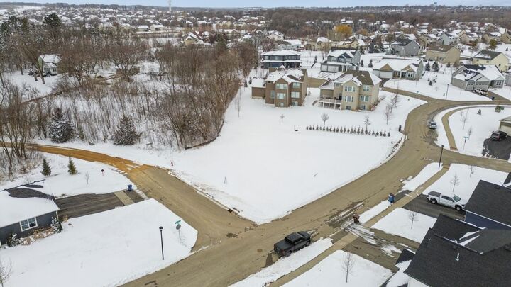 Property Photo:  4708 Towns Edge Road  MN 55375 