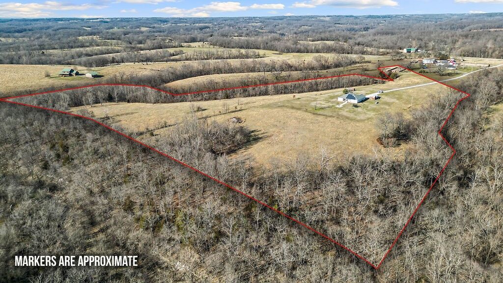 Property Photo: 17475 Scott Cemetery Road AR 72732