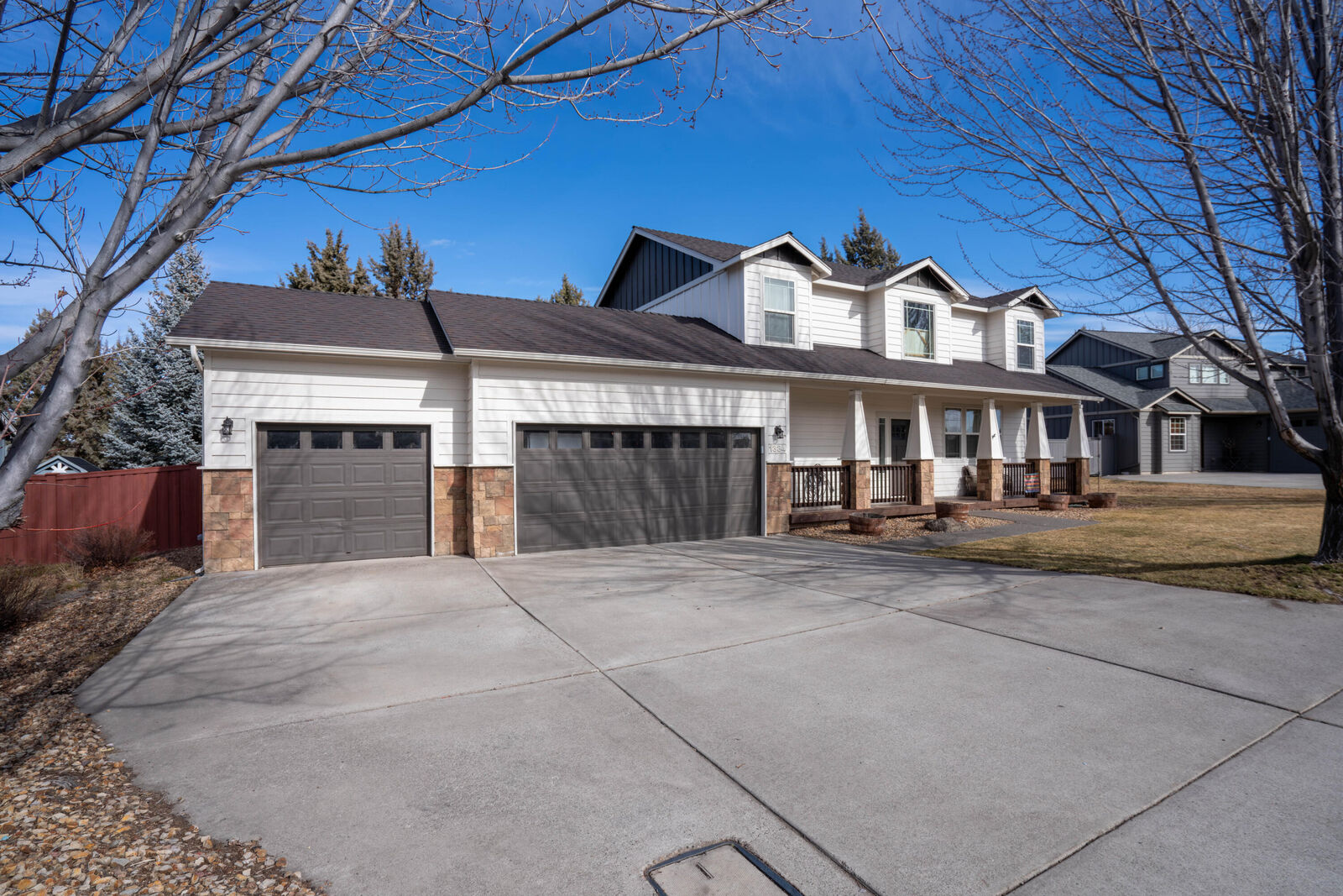 Property Photo:  1334 SW Rimrock Way  OR 97756 