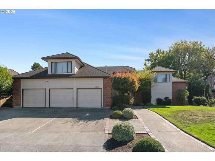 Property Photo:  8305 NE 71st St  WA 98662 