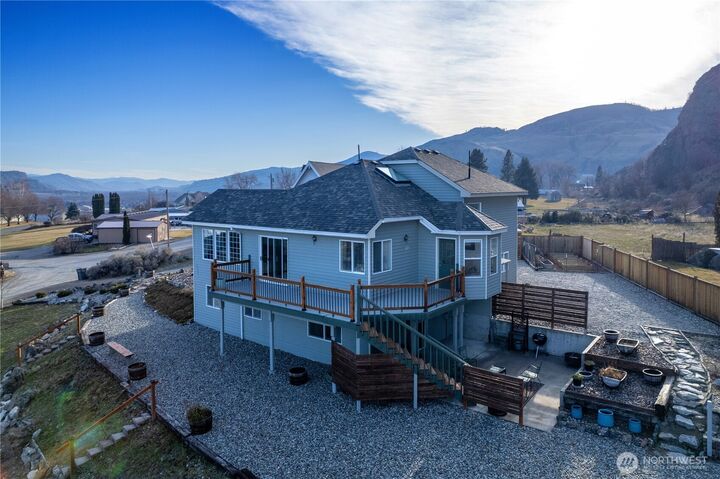 Property Photo: 2206 Summit Drive WA 98844
