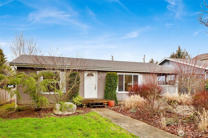 Property Photo: 2617 Pacific Street WA 98226