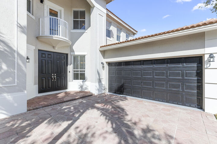 Property Photo:  10557 Galleria Street  FL 33414 
