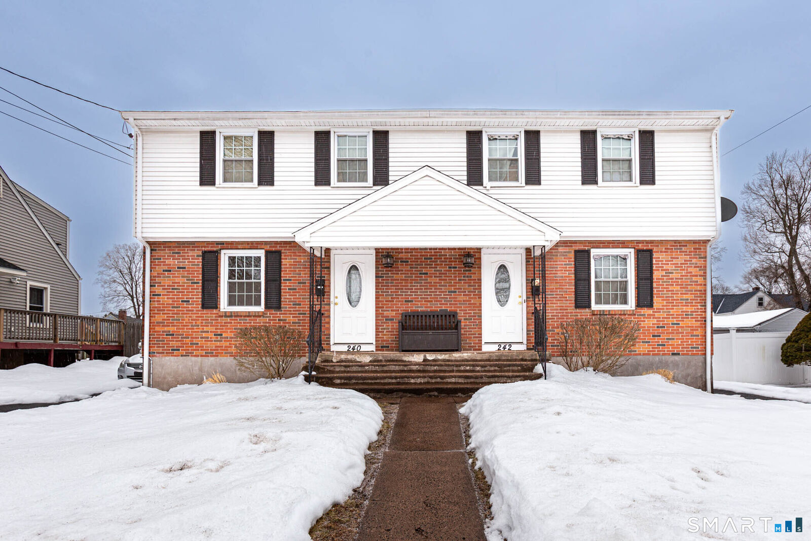 Property Photo:  240 West Center Street  CT 06040 