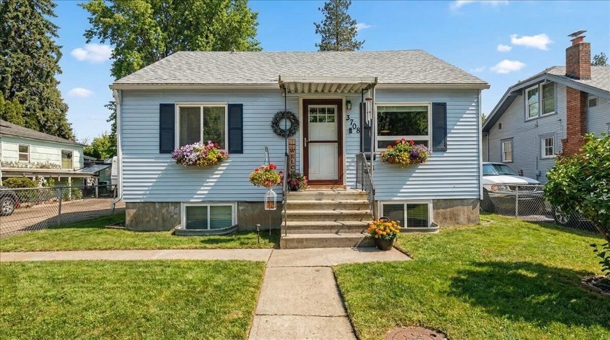 Property Photo: 3708 E 5th Ave WA 99202