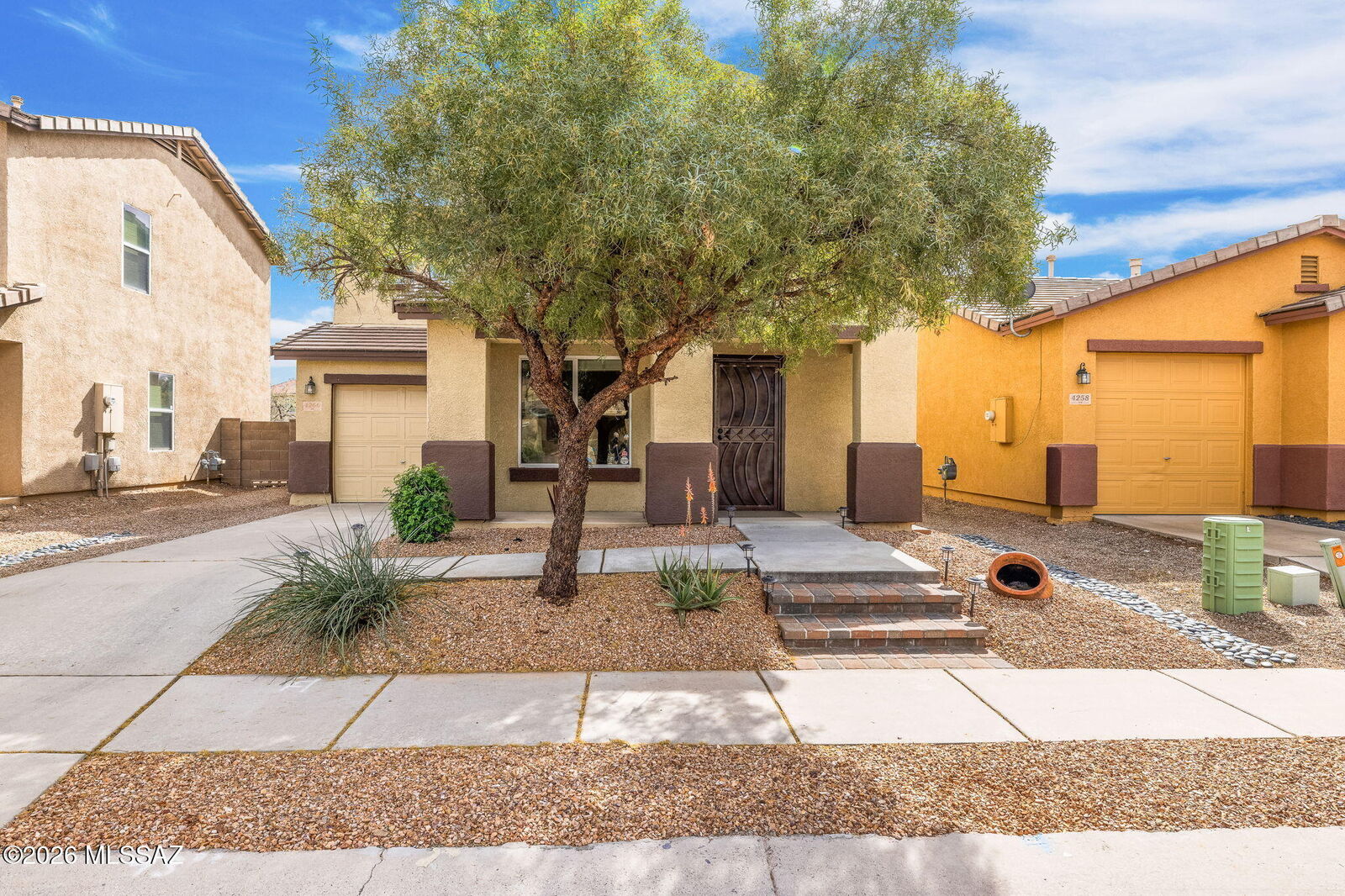 Property Photo:  4266 E Wading Pond Drive  AZ 85712 