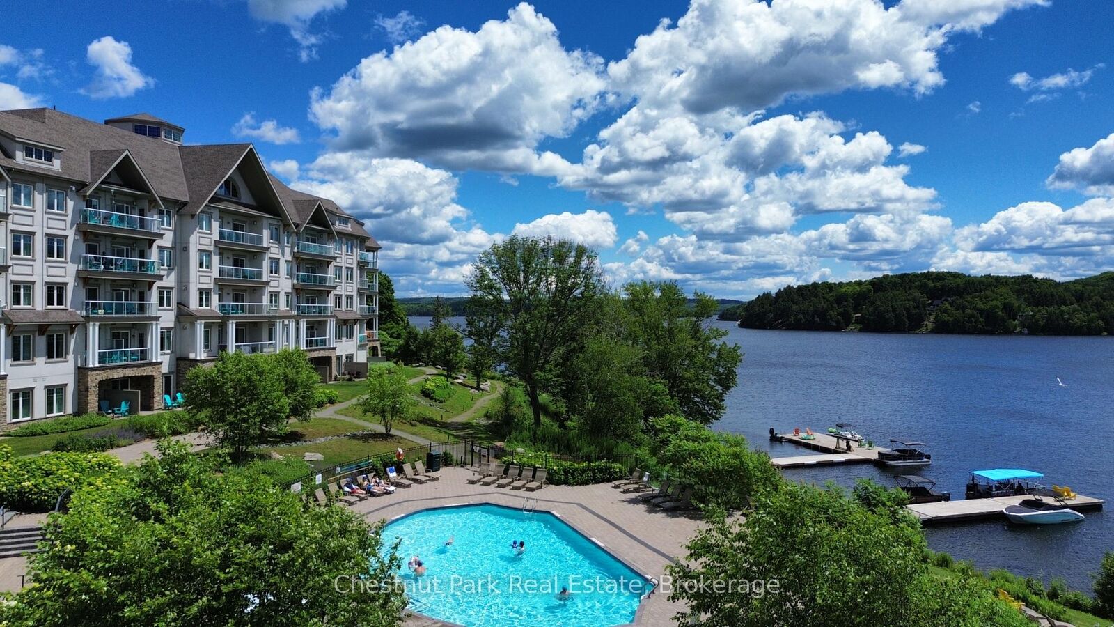 Property Photo:  25 Pen Lake Point Road 316  ON P1H 1A9 
