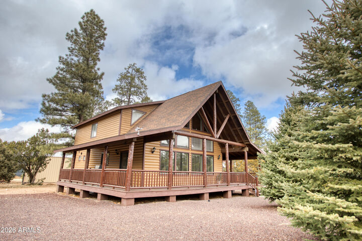 Property Photo:  2010 Christmas Pine Road  AZ 85933 