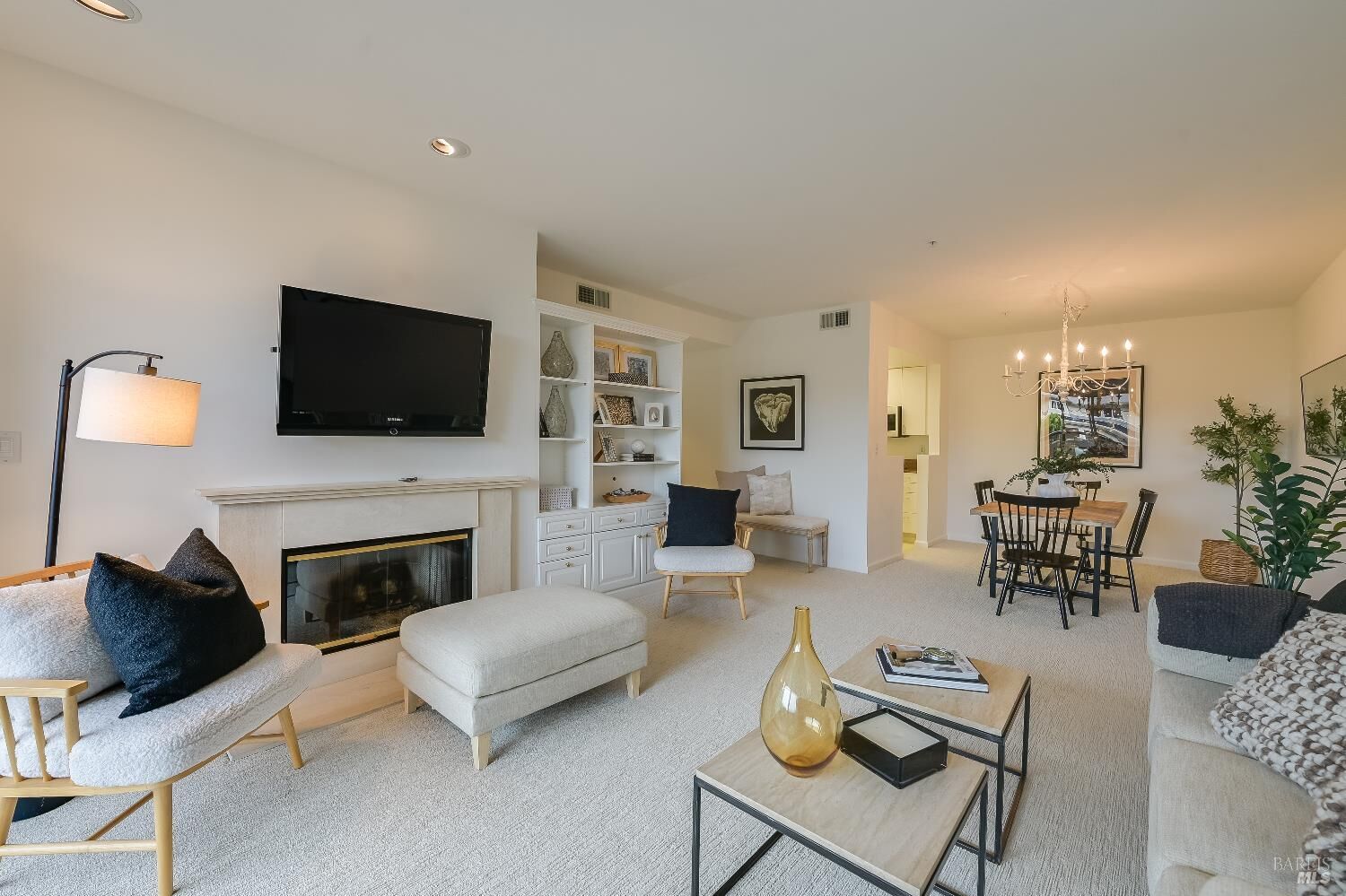 Property Photo:  400 Deer Valley Road 2A  CA 94903 