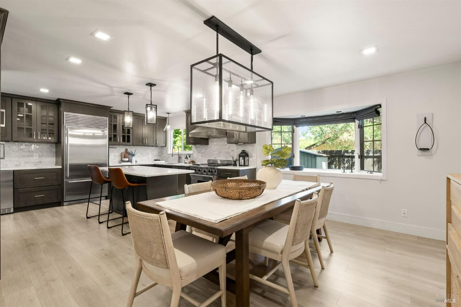 Property Photo: 38 Twelveoak Hill Drive CA 94903