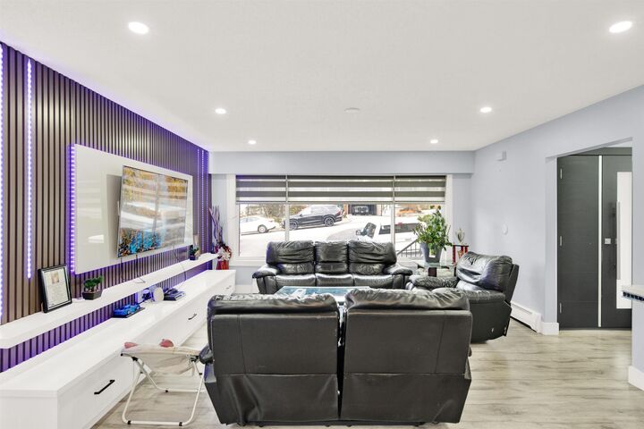 Property Photo: 11465 139A Street BC V3R 3E9