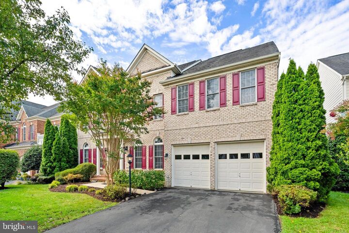 Property Photo:  43915 Kittiwake Drive  VA 20176 