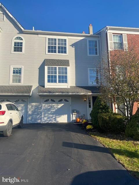 Property Photo: 1125 Cathedral PA 19403