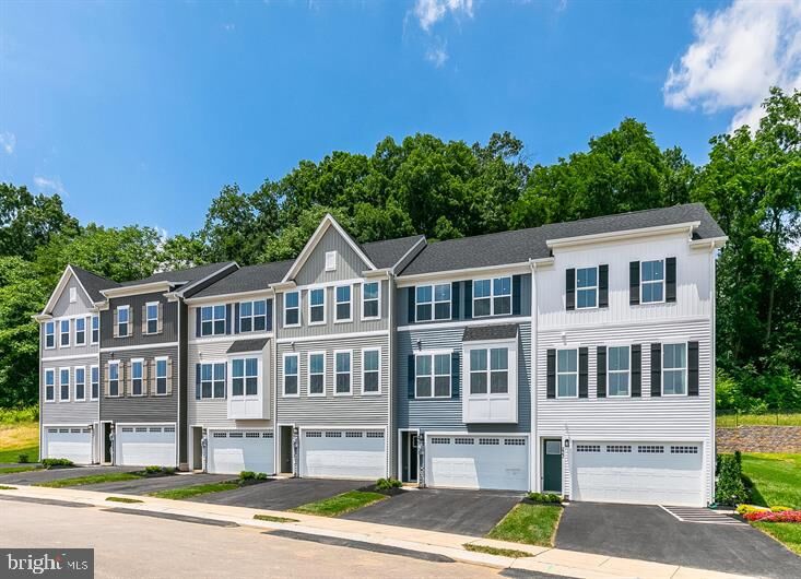 Property Photo:  61 Rail Yard Drive  PA 17025 