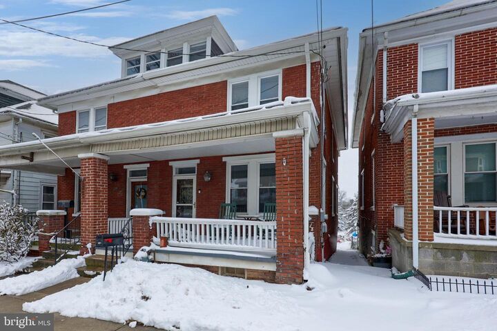 Property Photo:  274 N Main Street  PA 17356 