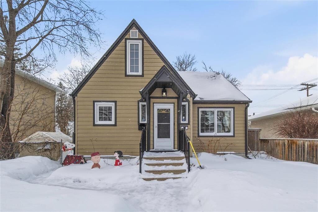 Property Photo:  445 Cordova Street  MB R3N 1A8 