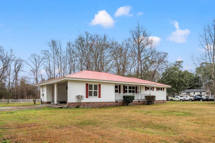 Property Photo:  898 Pint Circle Rd.  SC 29568 