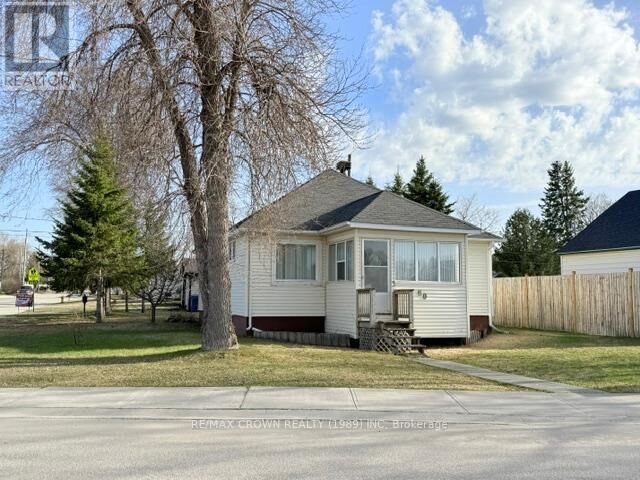 Property Photo: 60 Egerton Street ON P5N 1J4