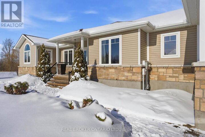 Property Photo:  933 Craig Road  ON K0G 1S0 