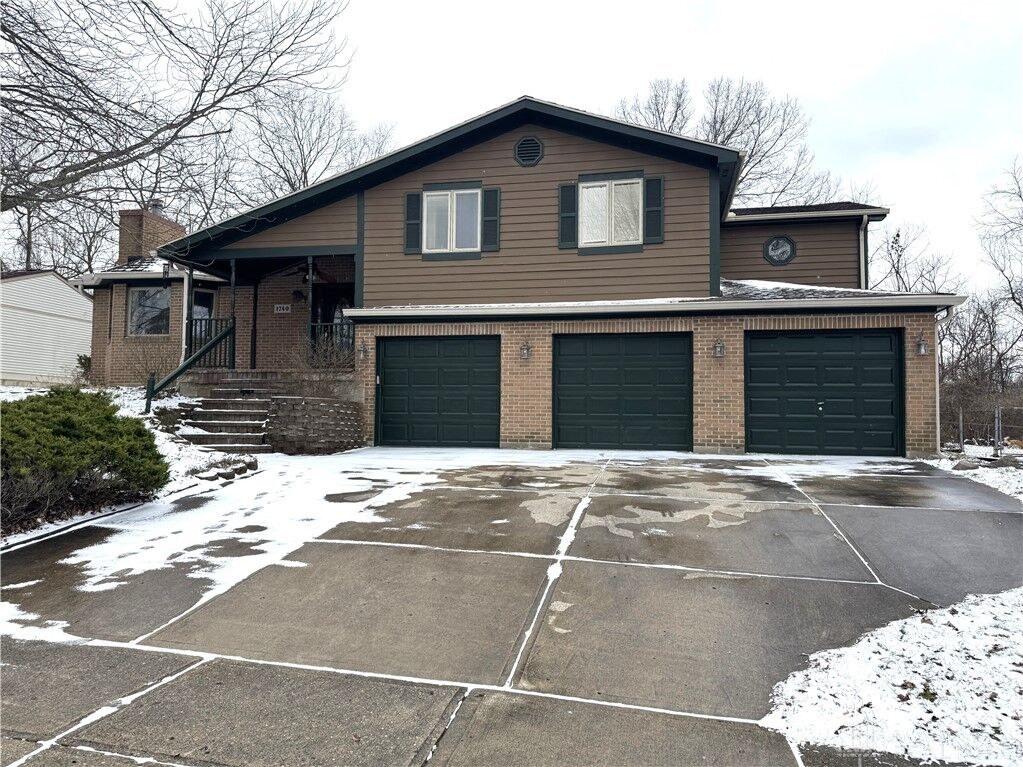 Property Photo:  1740 E Lindsey Avenue  OH 45342 