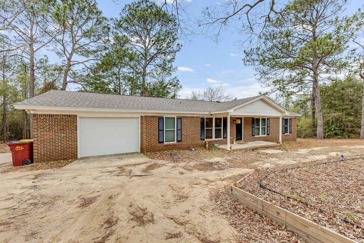 Property Photo:  3999 Painter Branch Road  FL 32539 