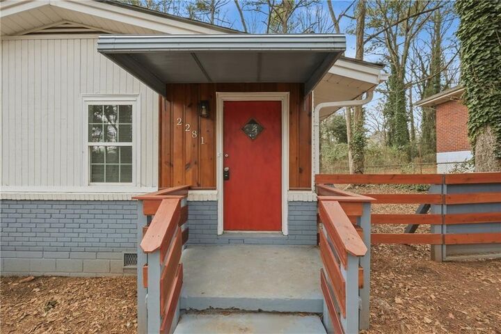 Property Photo:  2281 Polar Rock Avenue SW  GA 30315 