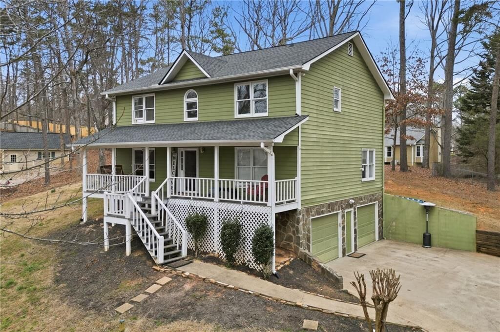 Property Photo:  2215 Mills Wood Run  GA 30114 